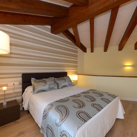 Apartamentos El Palacete De Aínsa Exteriör bild